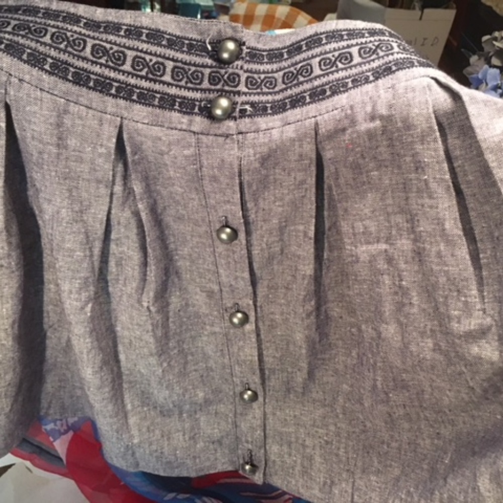 Mustard Seed Embroidered Short Skirt  Skirt New